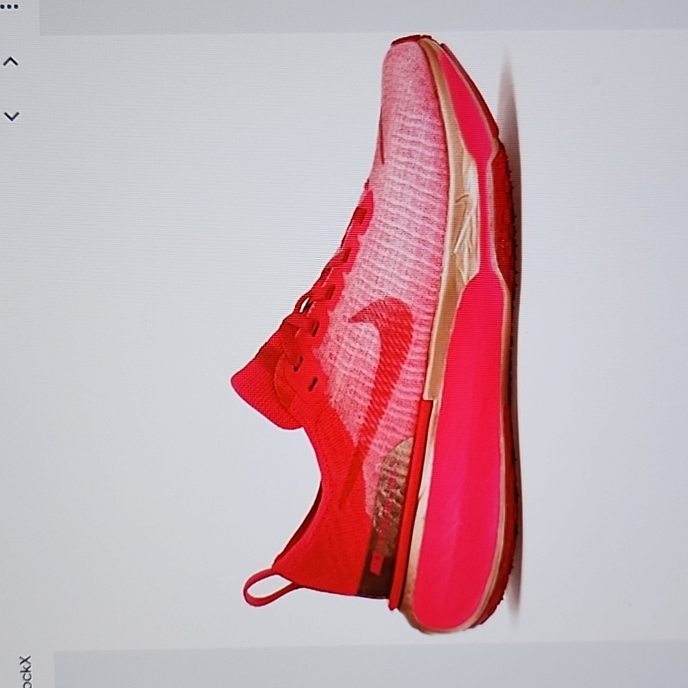 NIKE INVINSIBLE RUN 3 SNEAKER